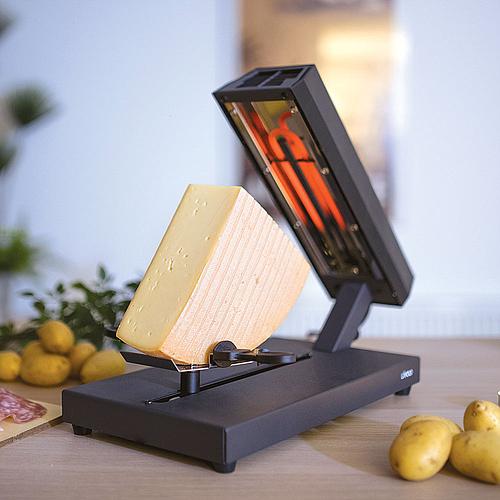 Photo de APPAREIL A RACLETTE TRADITIONNEL 6/8 PERSONNES