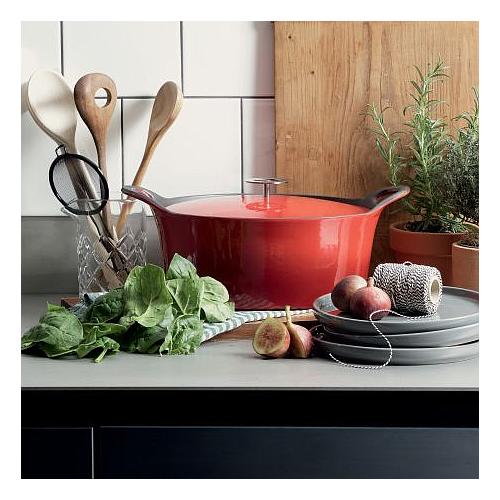 Photo de Cocotte ovale CUISINOX - 29 cm fonte de fer émaillée rouge avec couvercle