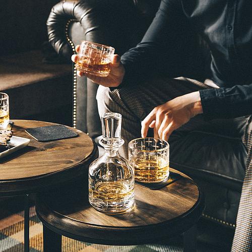 Photo de Coffret 2 verres et carafe empilable à whisky GUY DEGRENNE