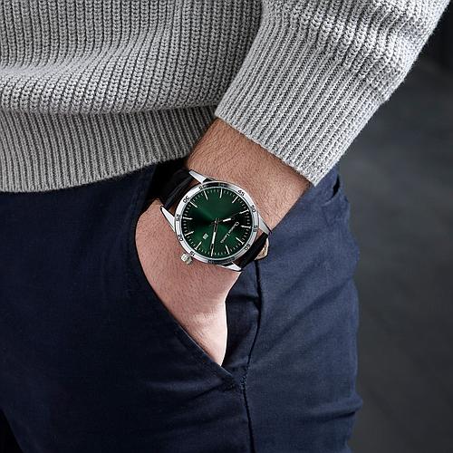 Photo de Montre dateur CHRISTIAN LACROIX