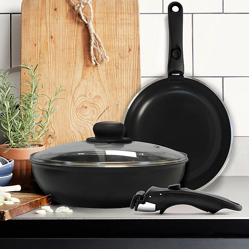 Photo de 1 sauteuse 24cm + 1 couvercle + 1 poignée - CUISINOX