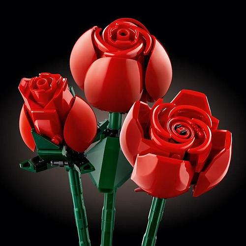 Photo de LEGO Icons Le Bouquet de Roses