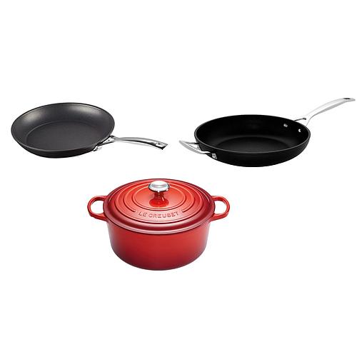 Photo de ENSEMBLE COCOTTE, SAUTEUSE ET POÊLE LE CREUSET®